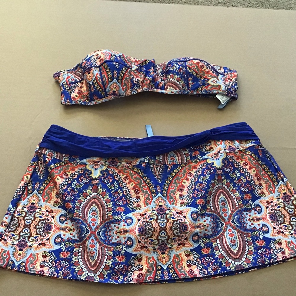Antonio Melani 2 Pc Swimsuit Size M Paisley Pattern #Summer #Beach #vacation